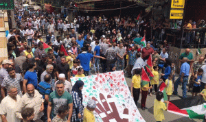 تظاهرات للفلسطينيين في صور: قرار “العمل” لن يمر ولو على أجسادنا!