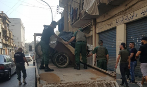 مصادرة بسطات وعربات مخالفة في طرابلس