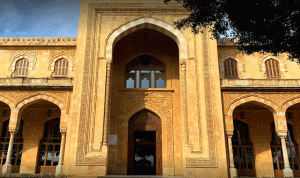 قصر الصنوبر يستضيف سفراء “الخماسية”