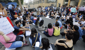 انتخابات طلاب “اللبنانية” تعود بعد 11 عاماً: “إنجاز” بنكهة عنصرية