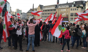 بالصور: تظاهرة لبنانية في ألمانيا