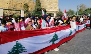 بالصور: الانتفاضة تجتاح لبنان في يومها الـ25