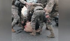 ضرب متظاهرين في جل الديب (بالفيديو)