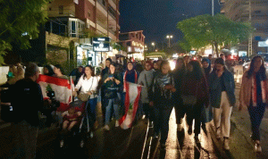مسيرة نسائية في صيدا: رفضا للحرب والفساد