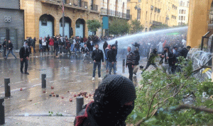 مواجهات بين متظاهرين والقوى الأمنية في محيط ساحة النجمة