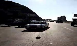 بالفيديو: قطع طريق اوتستراد البالما بالإتجاهين