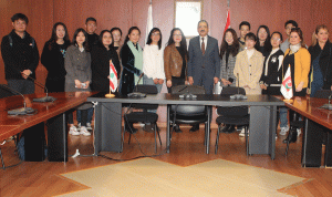 أيوب استقبل طلابا صينيين في “اللبنانية”: نعتذر عن أي إساءة