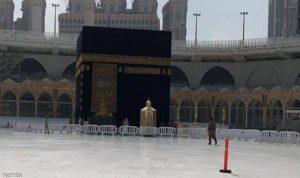 السعودية تعيد فتح الحرمين بعد التعقيم