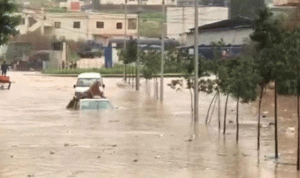 في طرابلس.. برك مياه وقطع طرقات بسبب الأمطار