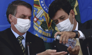 رئيس البرازيل يقيل وزير الصحة: “كورونا” إنفلونزا بسيطة