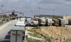 السائقون العالقون على الحدود التركية يصلون الى طرابلس السبت