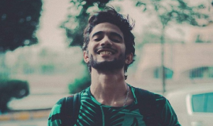 وفاة فنان مصري في السجن بسبب أغنية ساخرة