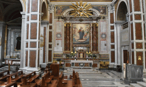 للمرة الأولى منذ شهرين.. الحياة الدينية تعود إلى كنائس إيطاليا
