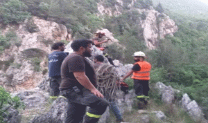 إنقاذ مواطن سقط في منحدر ببلدة يحشوش