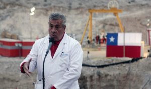 رئيس تشيلي يقيل وزير الصحة بسبب الانتشار المتسارع لكورونا