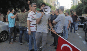 اعتصام أمام “الجديد” احتجاجًا على “التعرض” لأردوغان
