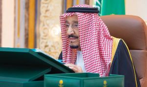 الملك سلمان لعباس: دعم السعودية ثابت للقضية الفلسطينية