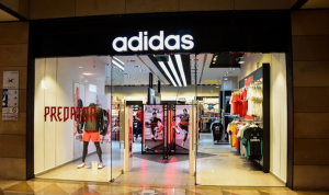 شركة “Adidas” تُغلق أبوابها في لبنان!