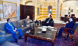 دياب عرض مع قائد الجيش ومدير المخابرات الأوضاع الأمنية