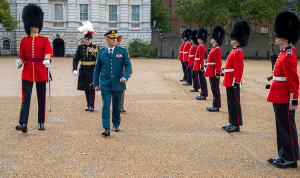 قائد الجيش زار بريطانيا: نشكر مساهمتها الفاعلة في دعم أمن الحدود