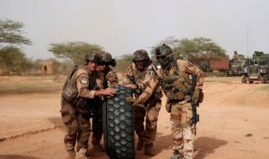 مقتل 6 مدنيين برصاص مسلحين في وسط مالي