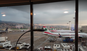 بالصور: رصاصة طائشة تخترق طائرة في مطار بيروت!