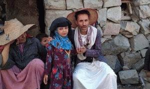 اليمن.. باع ابنته الصغيرة بـ350 دولاراً وبعقد رسمي