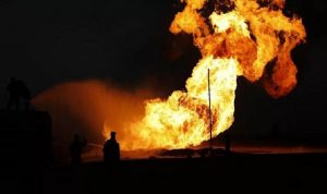 انفجارات وحريق في منشأتين للنفط والغاز بسوريا