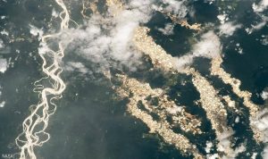 كاميرا فضائية تكشف عن أنهار من الذهب في الأمازون
