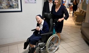 معمرة فرنسية صاحبة الـ117 عاما تتعافى من كورونا