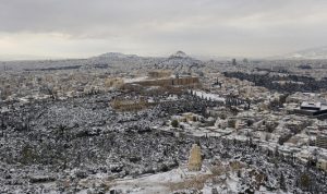 الثلوج تعطّل حملة التلقيح في اليونان