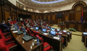البرلمان الأرميني يعلن إلغاء “حالة الحرب”