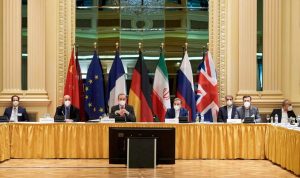 إيران: لم نطلب وقف محادثات فيينا