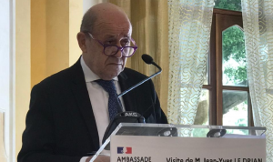 فرنسا ترحب بعودة السفير الجزائري إلى باريس