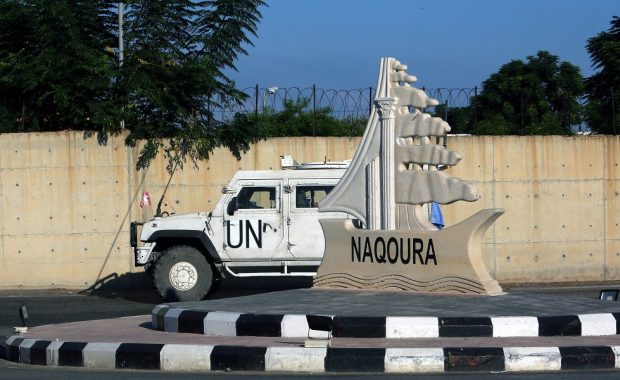 من باريس إلى الناقورة.. باكورة الاتصالات تصدم لبنان