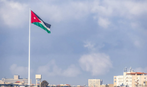 الأردن: تعويم سفينة عالقة في خليج السويس