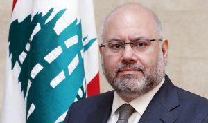 وزير الصحة يمنع اللبنانيين من العودة إلى لبنان!