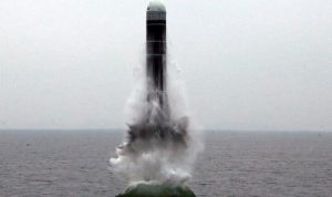 كوريا الشمالية تعلن عن اختبار ناجح لصاروخ أطلق من غواصة