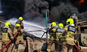 دبي: السيطرة على حريق في جبل علي