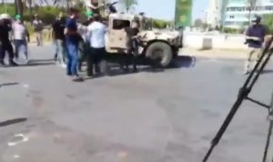 بالفيديو- عناصر حزبية تعتدي على فريق الـmtv!