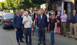 اعتصام لموظفي الادارة العامة امام سرايا طرابلس