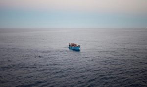 طلب من “قوى الأمن” بعد غرق سفينة مهاجرين