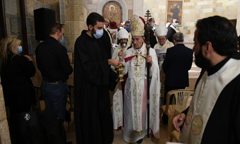 الراعي: قديسو لبنان ضمانتنا ولن يسمحوا بزواله