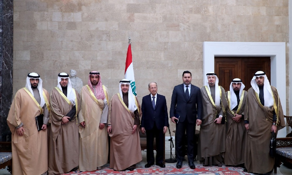 الخليج يُمهل لبنان 5 أيام: دولة أو دويلة؟