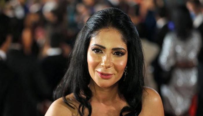 مصر… تحرك رسمي ضد الممثلة منى زكي
