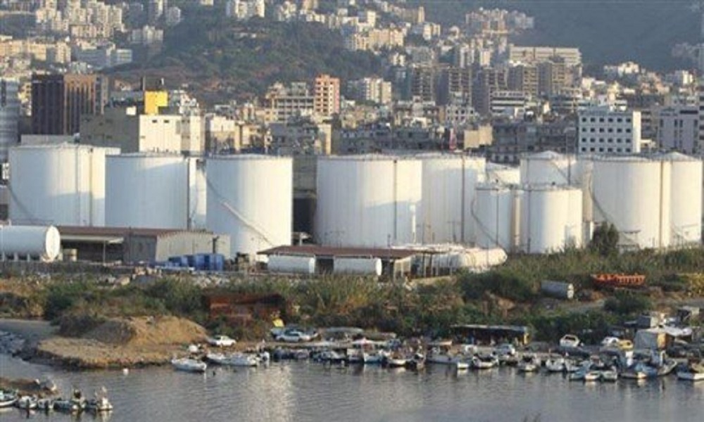 نقابتا ومستخدمو منشآت النفط في طرابلس يعلنون الإضراب