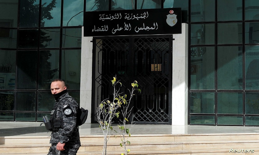 تونس… القضاة يمددون إضرابهم للأسبوع الرابع