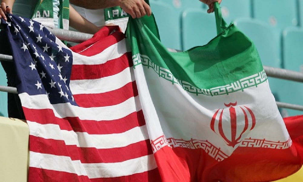 أميركا وإيران تؤديان دور الضابط العسكري والسياسي؟