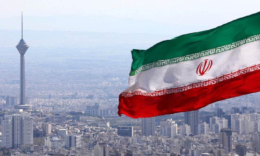 إيران تُفرج عن 7 ناشطات
