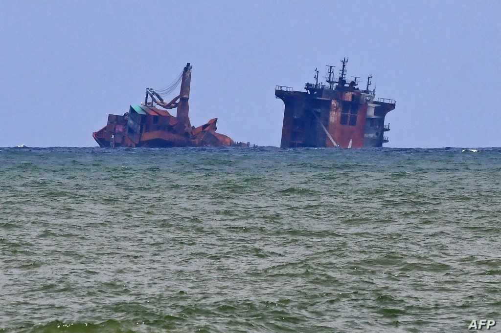 غرق سفينة تحمل العلم الإماراتي قبالة سواحل إيران